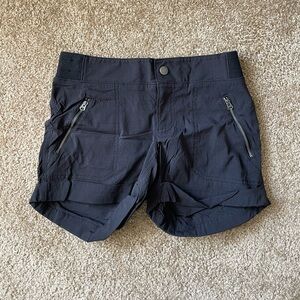 Athleta Trekkie Hiking Shorts Black